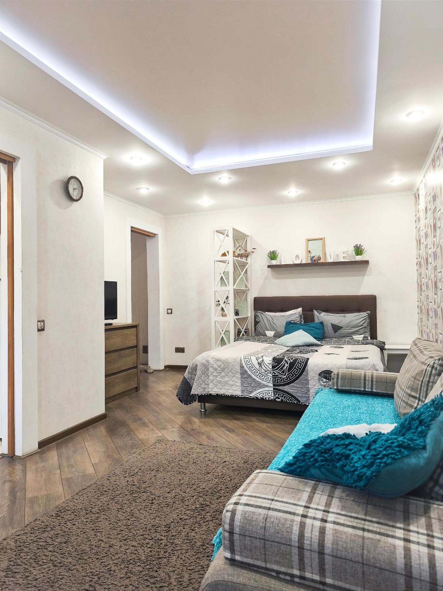 Бирюзовый Стиль Chernihiv Exterior foto