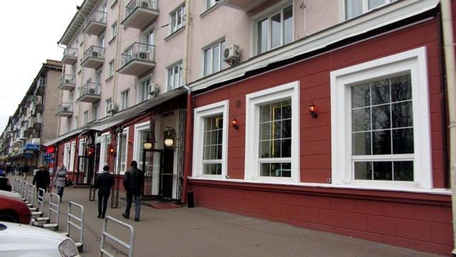 Бирюзовый Стиль Chernihiv Exterior foto